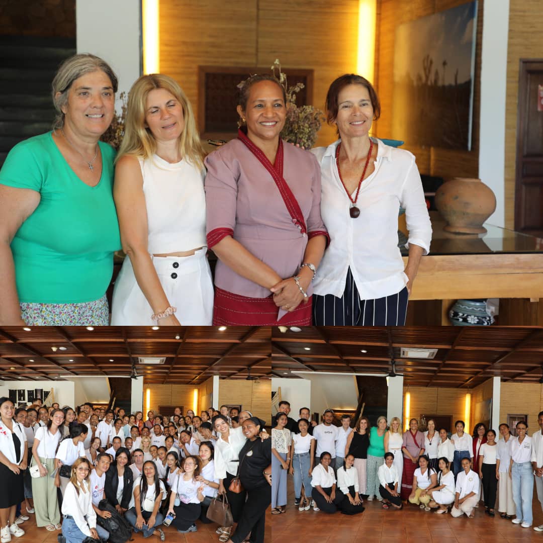 𝐌𝐈𝐍𝐈𝐒𝐓𝐑𝐀 𝐃𝐀 𝐄𝐃𝐔𝐂𝐀ÇÃ𝐎 𝐂𝐄𝐋𝐄𝐁𝐑𝐀 𝐎 𝐃𝐈𝐀 𝐈𝐍𝐓𝐄𝐑𝐍𝐀𝐂𝐈𝐎𝐍𝐀𝐋 𝐃𝐀 𝐋Í𝐍𝐆𝐔𝐀 𝐏𝐎𝐑𝐓𝐔𝐆𝐔𝐄𝐒𝐀 𝐂𝐎𝐌 𝐏𝐑𝐎𝐅𝐄𝐒𝐒𝐎𝐑𝐄𝐒 𝐃𝐀 𝐄𝐒𝐂𝐎𝐋𝐀 𝐂𝐀𝐅𝐄 𝐃𝐄 𝐃𝐈𝐋𝐈